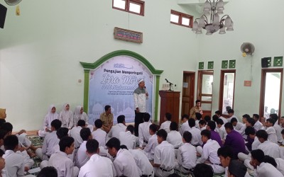 Hikmah Isra Mi'raj untuk Wujudkan Siswa SMP Negeri 1 Pleret yang Taat Perintah Salat