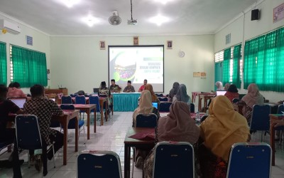 Transformasi Pendidikan di SMP Negeri 1 Pleret: Guru dan Karyawan Dibekali Ilmu Terkini