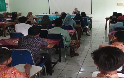 Berkah Ramadhan, SMP Negeri 1 Pleret Santuni 32 Yatim Piatu